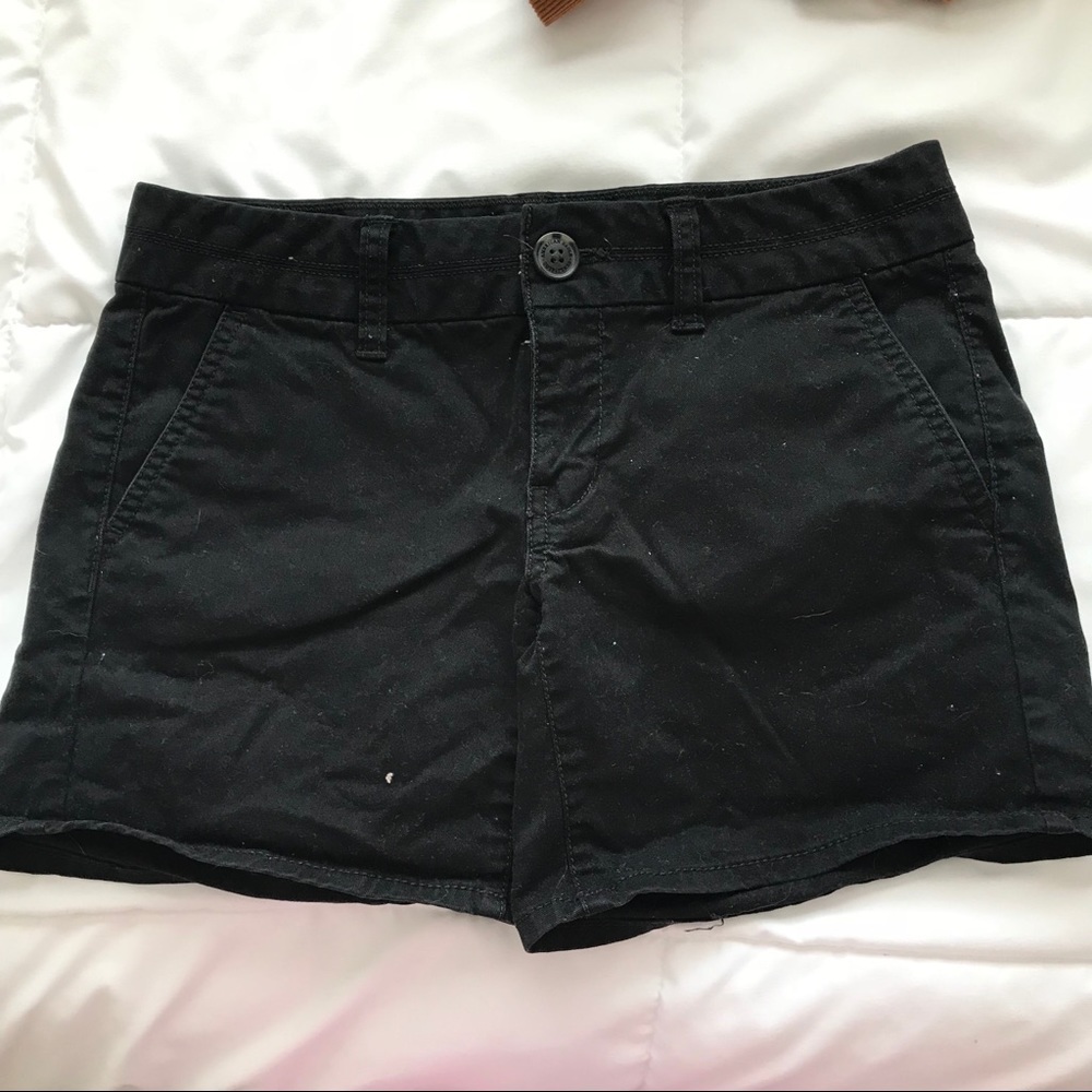 Black Midi American Eagle Shorts